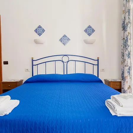 Alessandrab&b Bed & Breakfast 4*