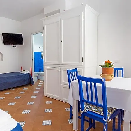 Alessandrab&b Bed & Breakfast 4*