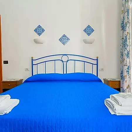 Alessandrab&b Bed & Breakfast 4*